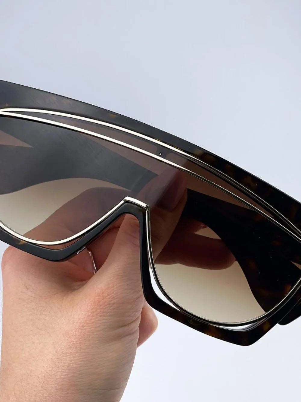 LOEWE LW40012F 52F DARK HAVANA SHIELD SUNGLASSES